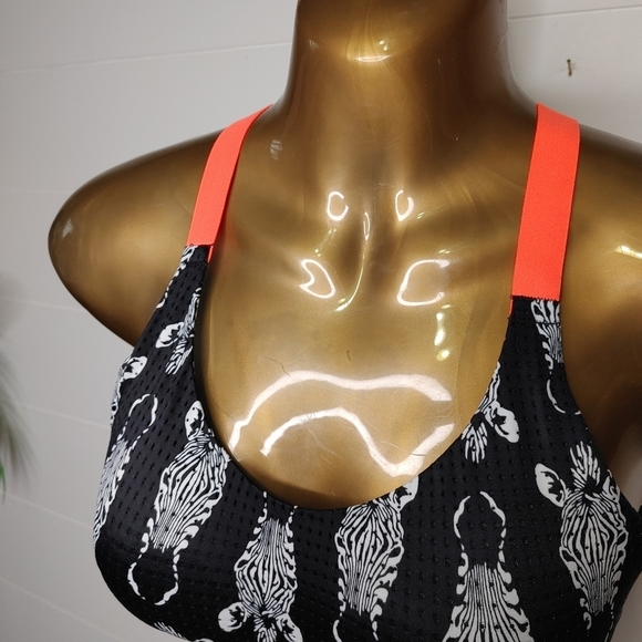 VICTORIA Secret Sports bra zebra print 32C - Picture 4 of 10